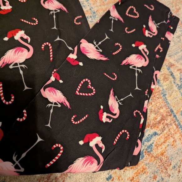 Flamingo Christmas Leggings - Picture 2 of 3